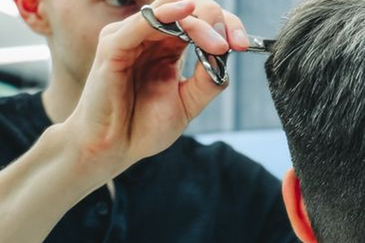 Scissor Cut & Style